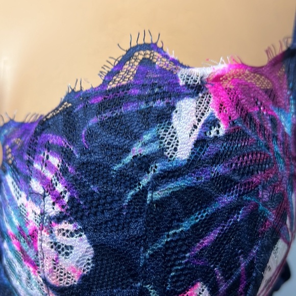 Victoria Secret Push Up Bra S34C - Picture 3 of 6